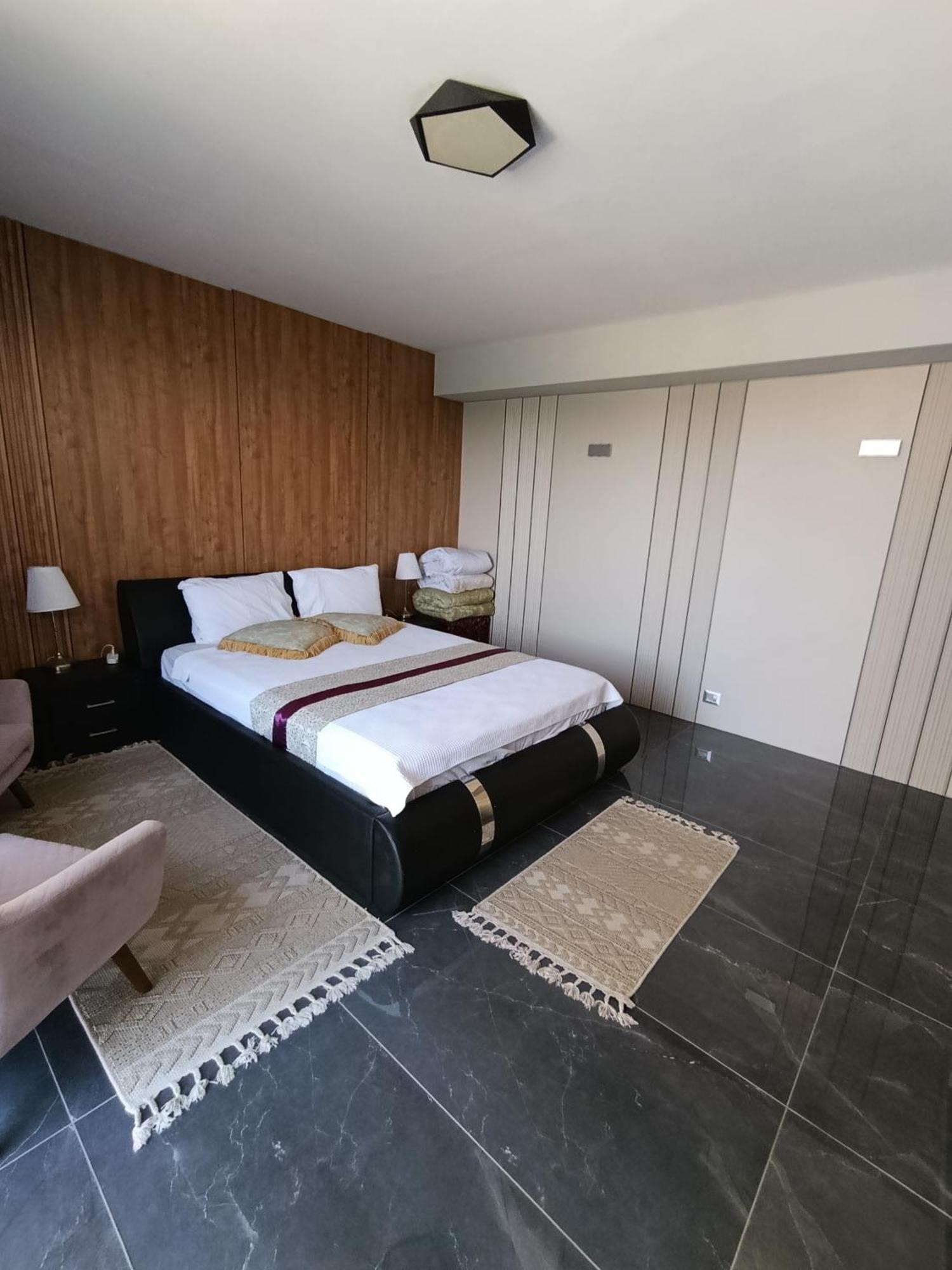 Penthouse Apartment On The Beach バト・ヤム エクステリア 写真