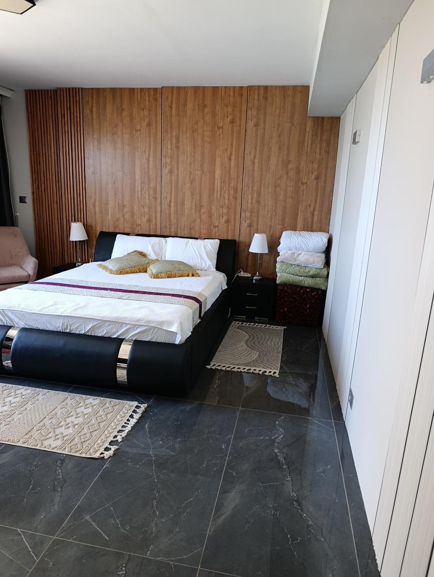 Penthouse Apartment On The Beach バト・ヤム エクステリア 写真