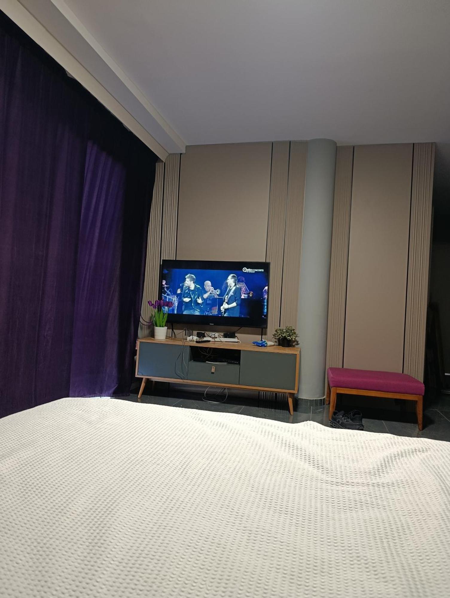 Penthouse Apartment On The Beach バト・ヤム 部屋 写真